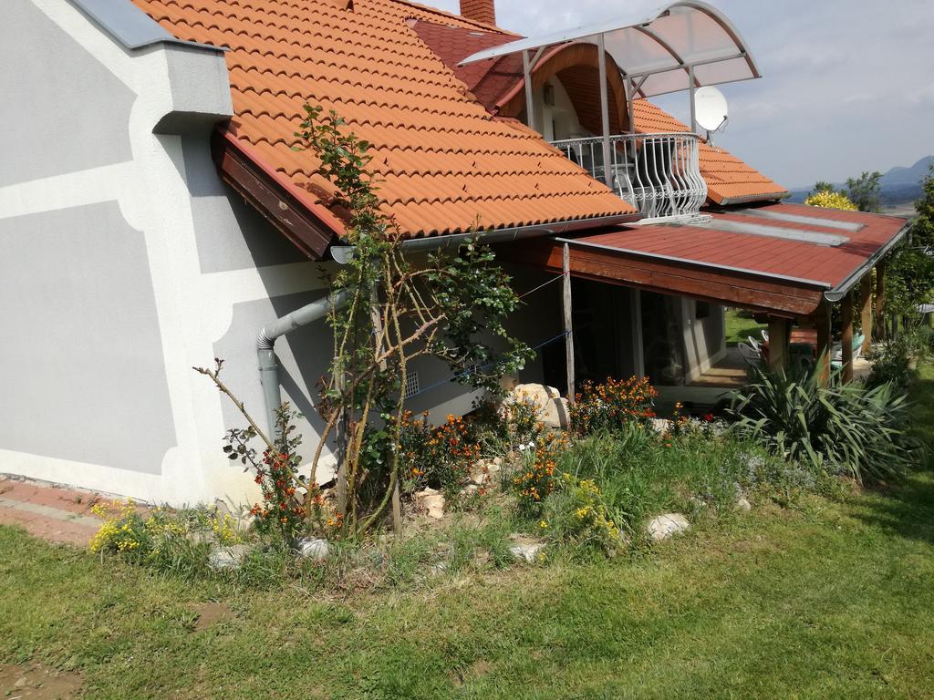 Margo Nyaralo Villa Balatonederics Ngoại thất bức ảnh